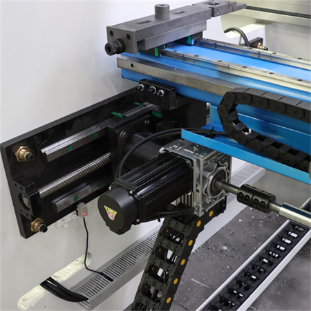 Profesionāla ražošana Smagās hidrauliskās preses bremžu plāksnes CNC armatūras rokas liekšanas mašīna