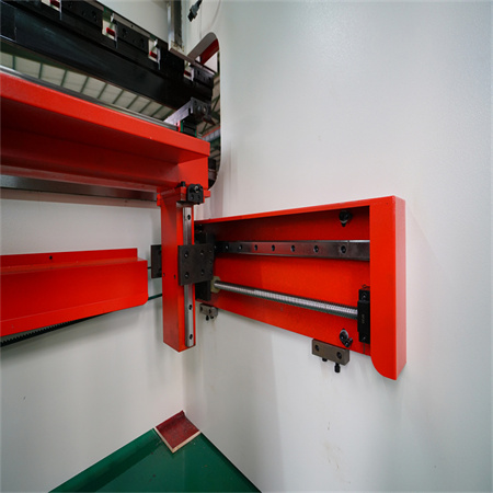 metāla durvju apvalku izgatavošanas mašīnas 63t metāla tērauda durvju reljefs locīšanas un atloku prese
