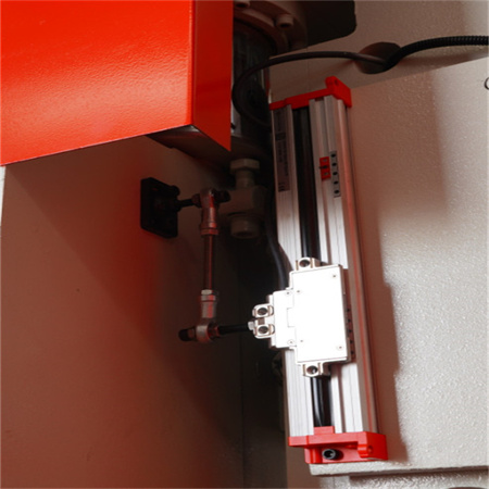 CNC automātiskā alumīnija tērauda hidrauliskā preses bremžu elektriskā lokšņu metāla liekšanas iekārta