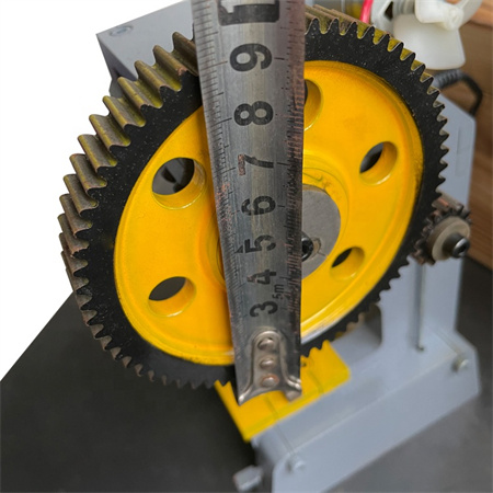 Torņa perforatora presēšanas mašīna Torņa perforatora presēšanas iekārta AccurL zīmola hidrauliskā CNC torņa perforēšanas preses automātiskā caurumošanas mašīna