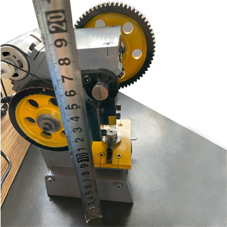 Manuāla metāla loksnes caurumu augstas kvalitātes tērauda CNC automātiskā štancēšanas mašīna